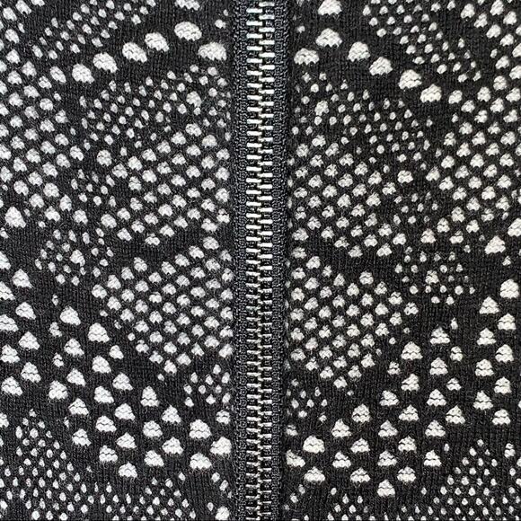 Ann Taylor black and gray zippered floral sweater size small S - Picture 2 of 5